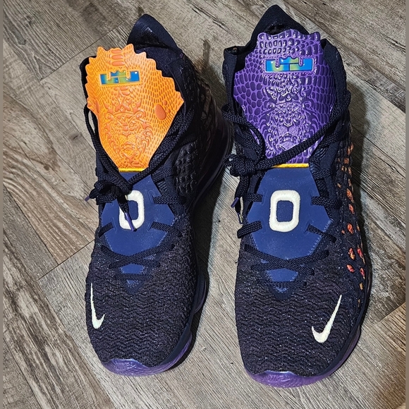 💙Nike Lebron XVII 'Space Jam Monstars' Basketball Shoes CD5050-400 SZ (17)💚 - Picture 1 of 16